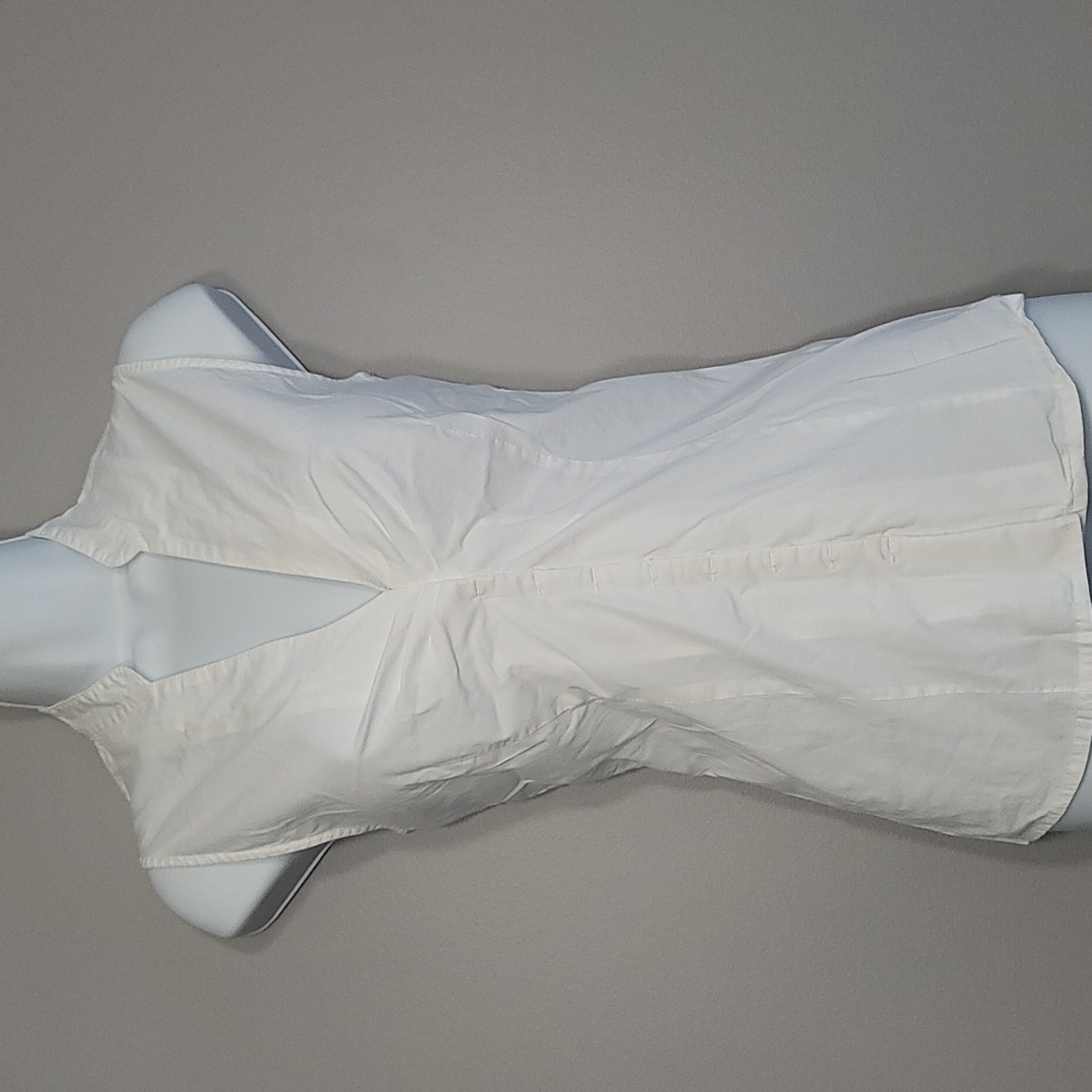 Sleevesless Cotton Tank, Size Medium
